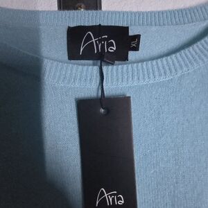 ARIA Cashmere sweater Authentic.  From Aria Hotel and casino in Vegas NV NWT